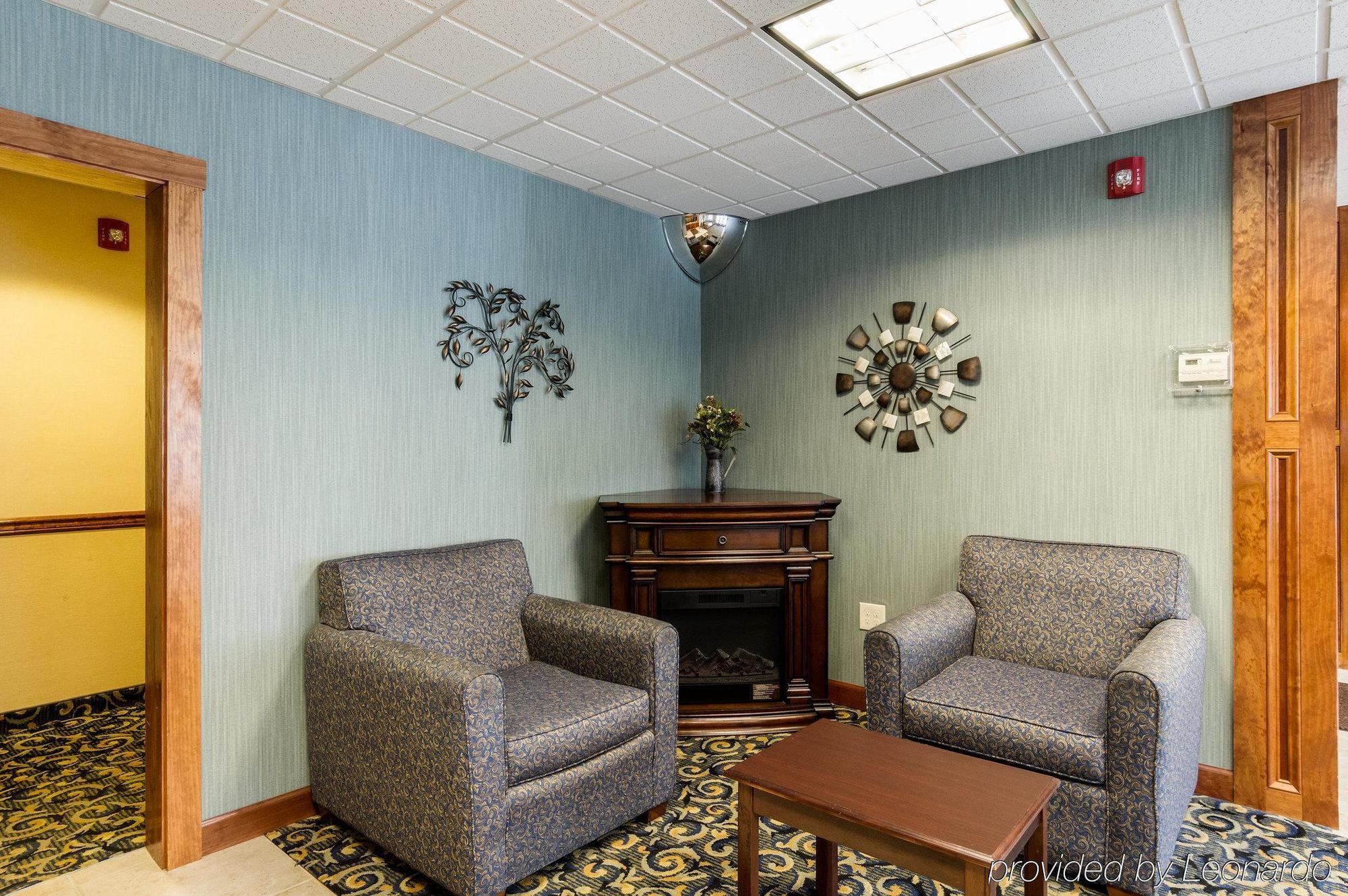 Towneplace Suites By Marriott Hadley Amherst מראה חיצוני תמונה