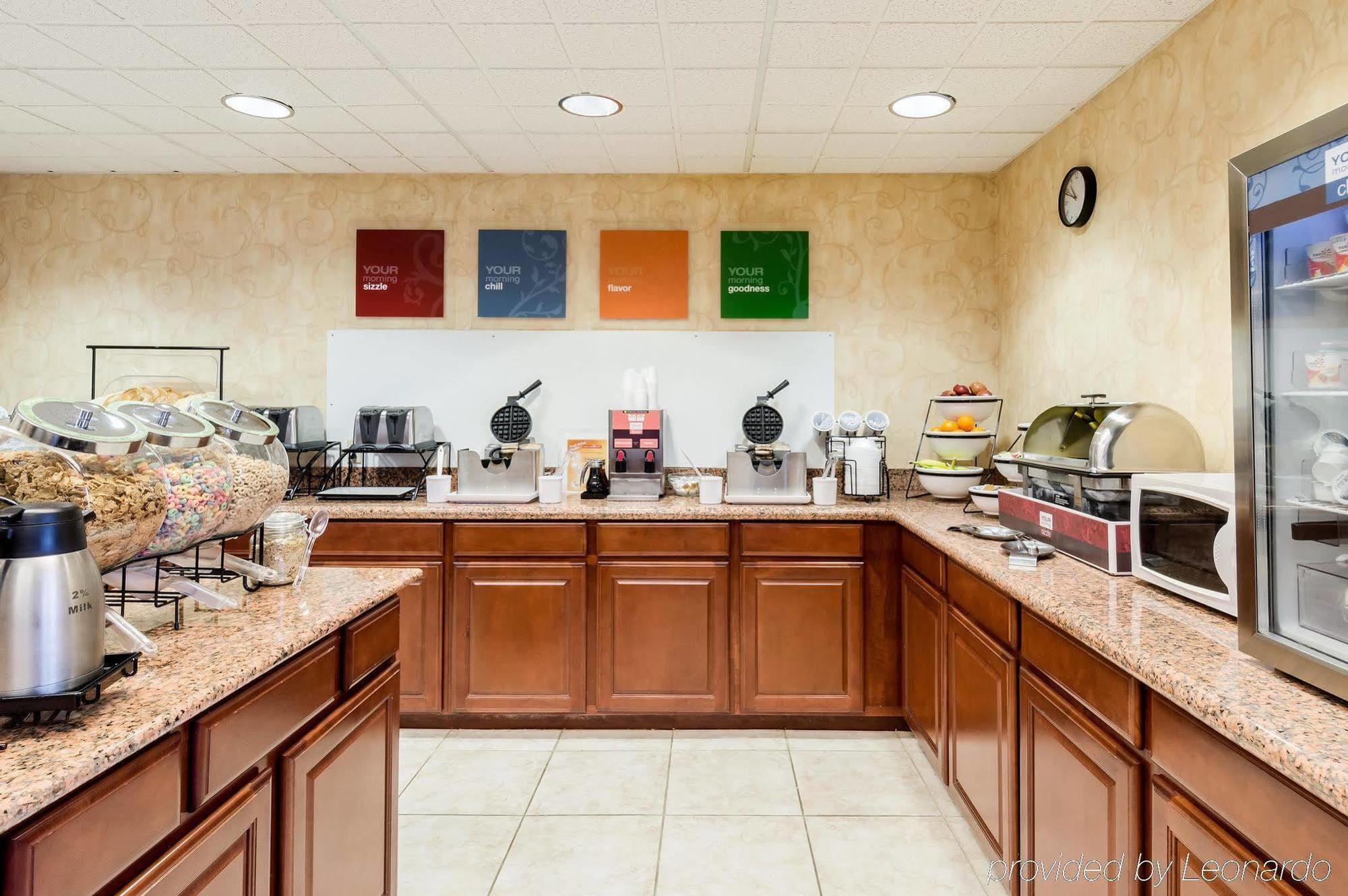 Towneplace Suites By Marriott Hadley Amherst מראה חיצוני תמונה